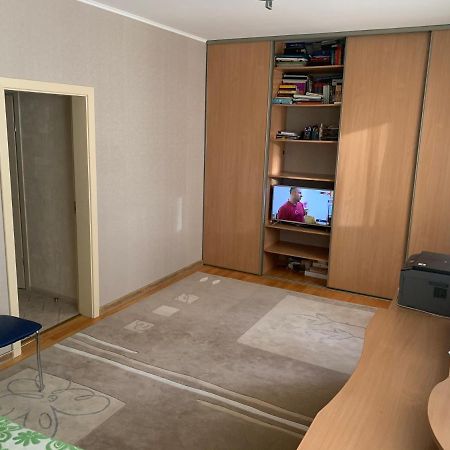 קייב Bright Room Near International Exhibition Centre מראה חיצוני תמונה