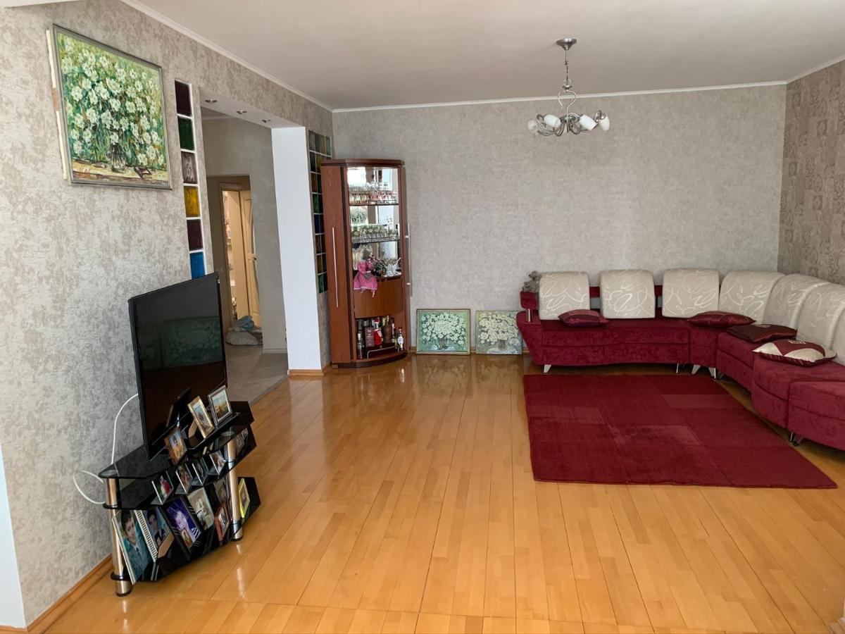 קייב Bright Room Near International Exhibition Centre מראה חיצוני תמונה